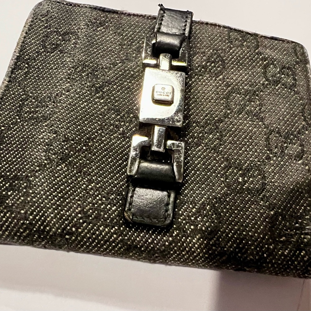 Gucci Black Wallet with Silver Hardware